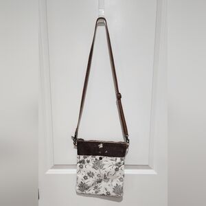 Myra Bag Chic Brown, White, Gray  Floral Patterned Bag